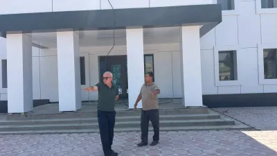 Айтматов райондук мамлекеттик администрация башчысы-аким Умаров Нурланбек Эшматович бүгүн 2 айыл өкмөттүн ишмердүүлүгү менен таанышып чыкты.